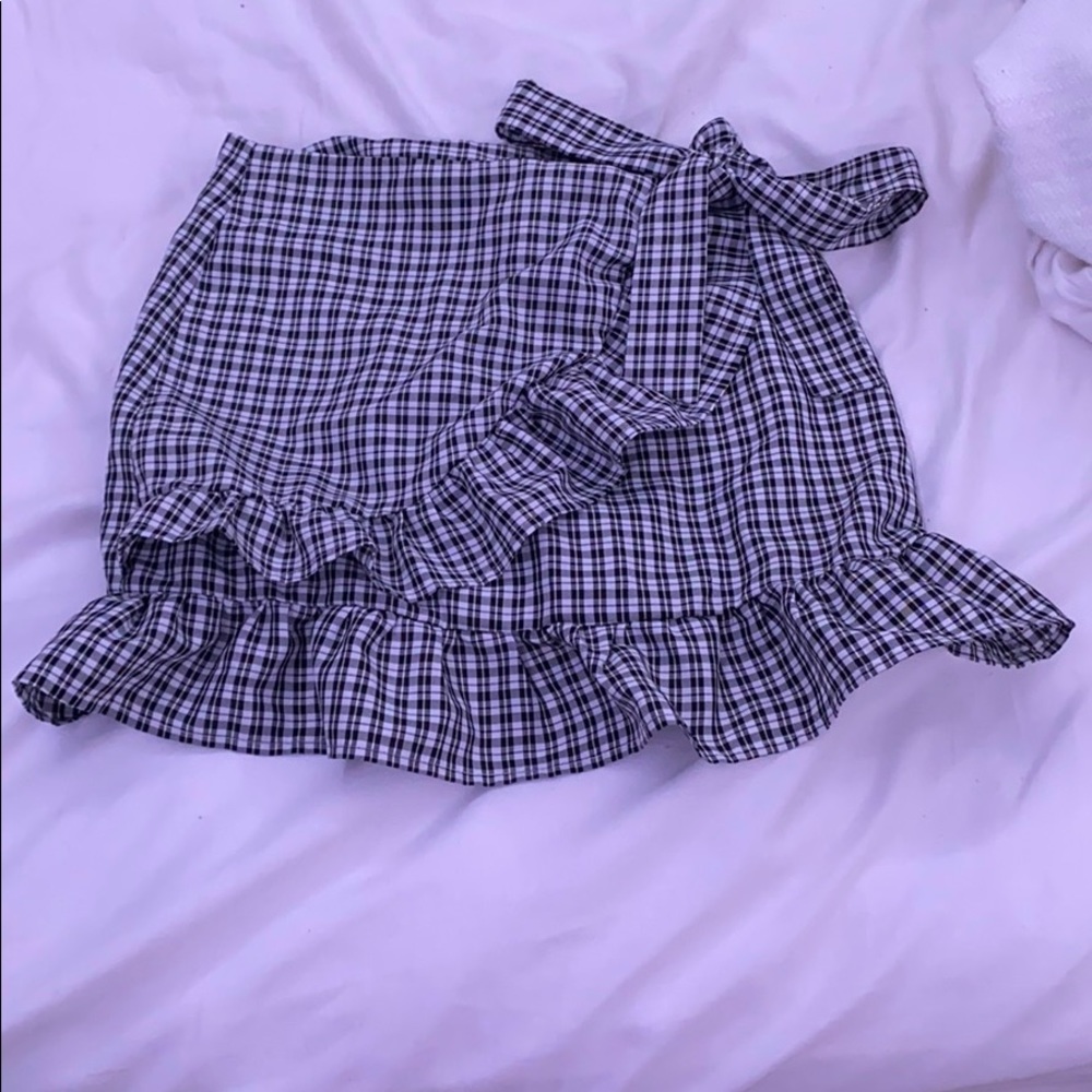 Black and White Plaid Skirt
